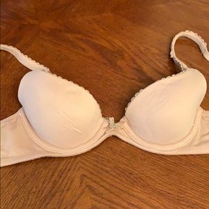 Victoria’s Secret bra sz 32a.Good used condition.